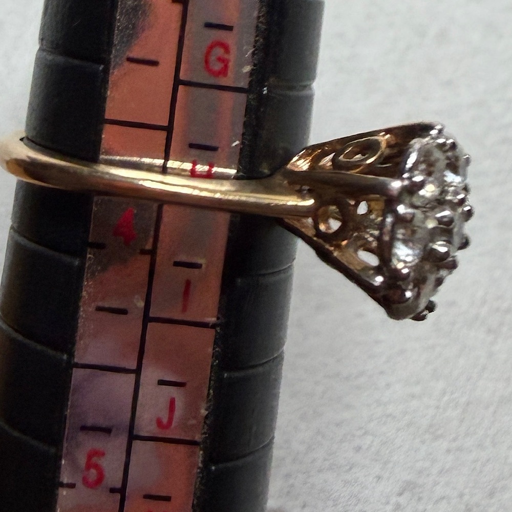 14K Gold Cluster Ring - Picture 5 of 7
